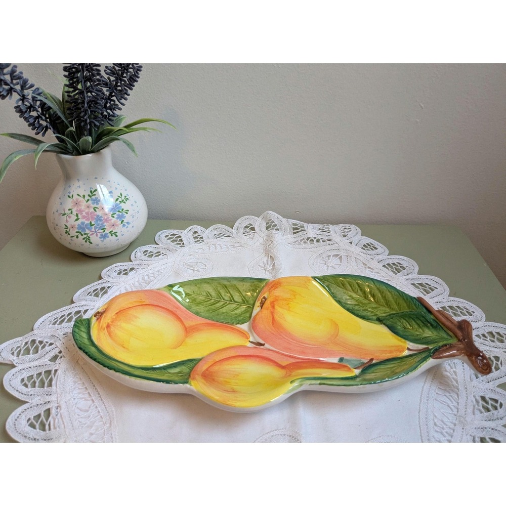Vintage Italian Ceramic Pear Dish – Cottagecore Kitchen Decor, Fruit Spoon Rest